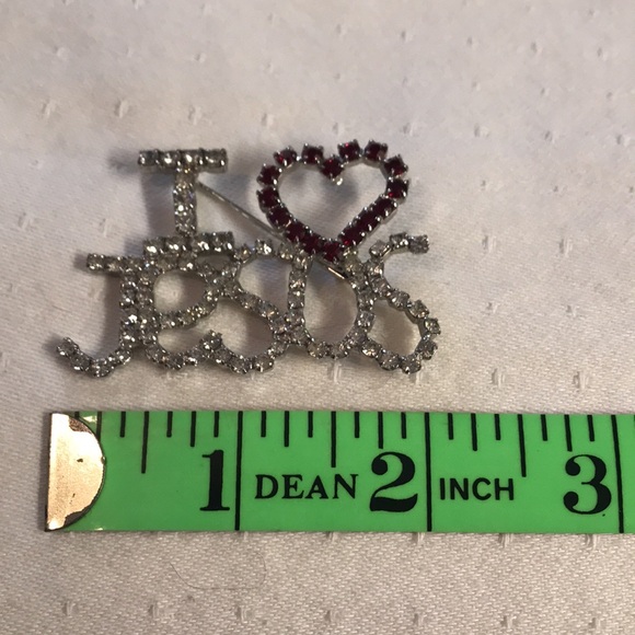 I ❤️ JESUS Rhinestone Brooch - Picture 4 of 4